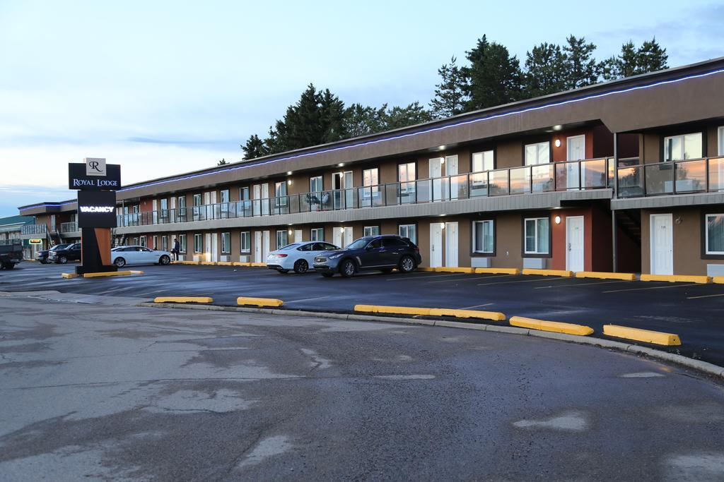 Royal Lodge Edmonton Exteriör bild