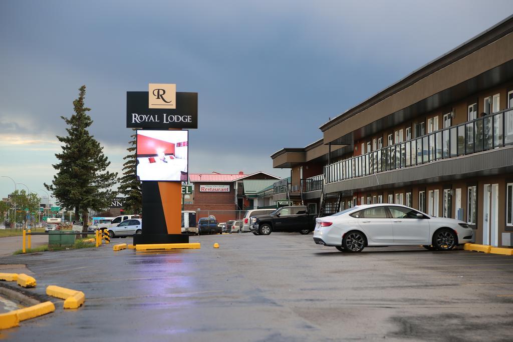 Royal Lodge Edmonton Exteriör bild