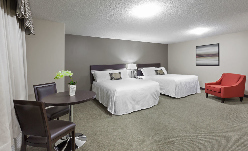 Royal Lodge Edmonton Exteriör bild