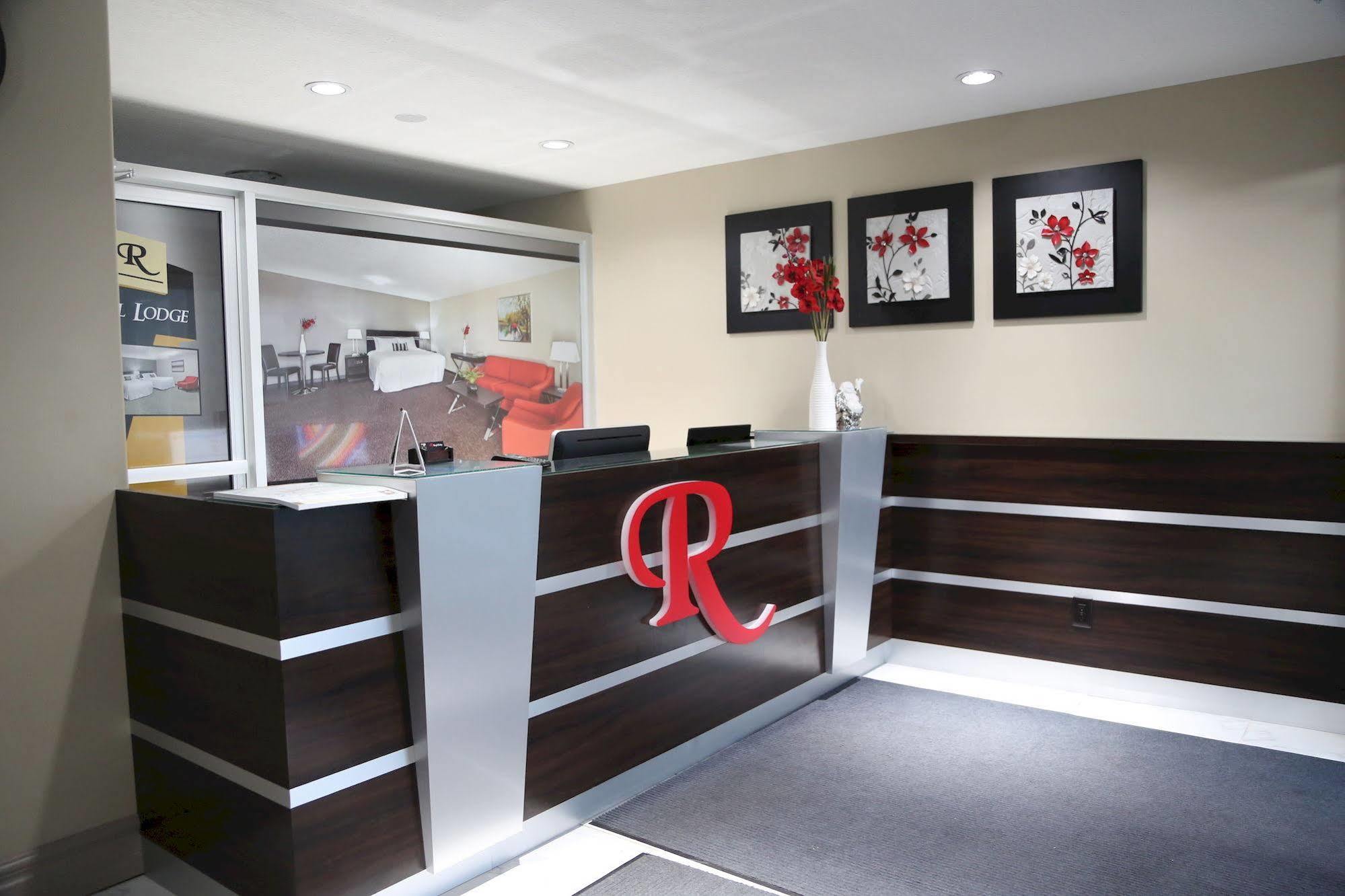 Royal Lodge Edmonton Exteriör bild