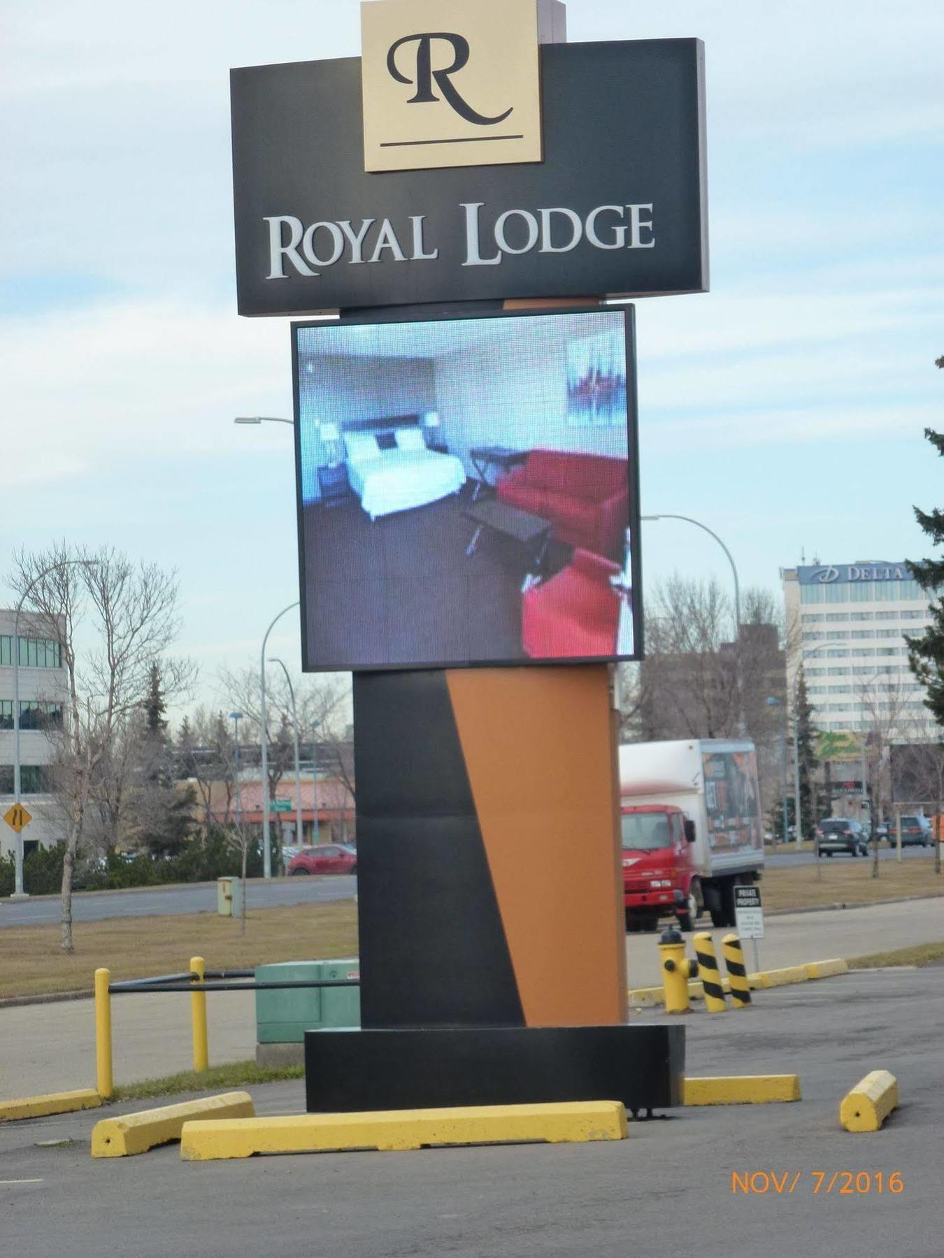 Royal Lodge Edmonton Exteriör bild
